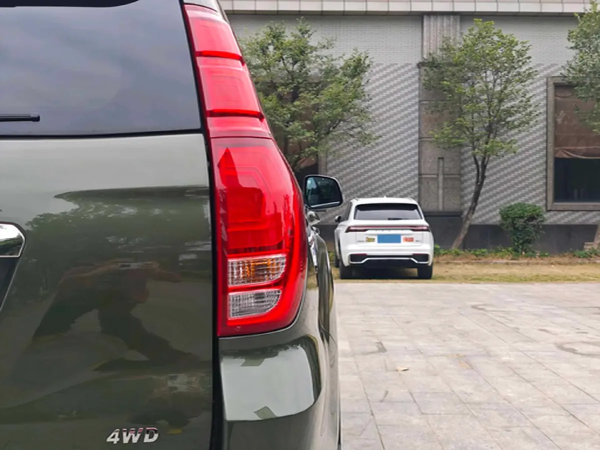 2017 Haval H9 2.0T 252HP L4 8AT,autocango,china used car exporter,china ev exporter,chinese used car exporter,chinese used ev exporter