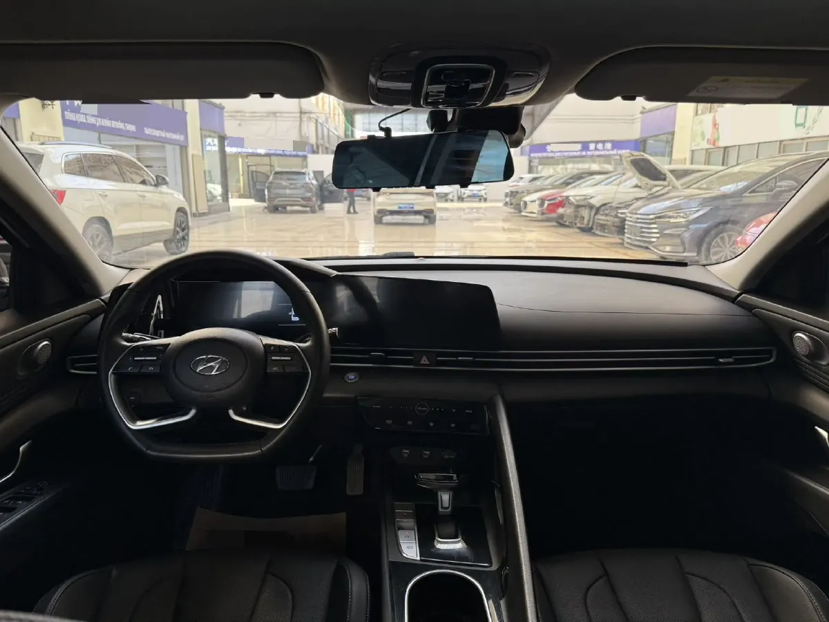 2022 Hyundai Elantra 1.5L 115HP L4 CVT,autocango,china used car exporter,china ev exporter,chinese used car exporter,chinese used ev exporter