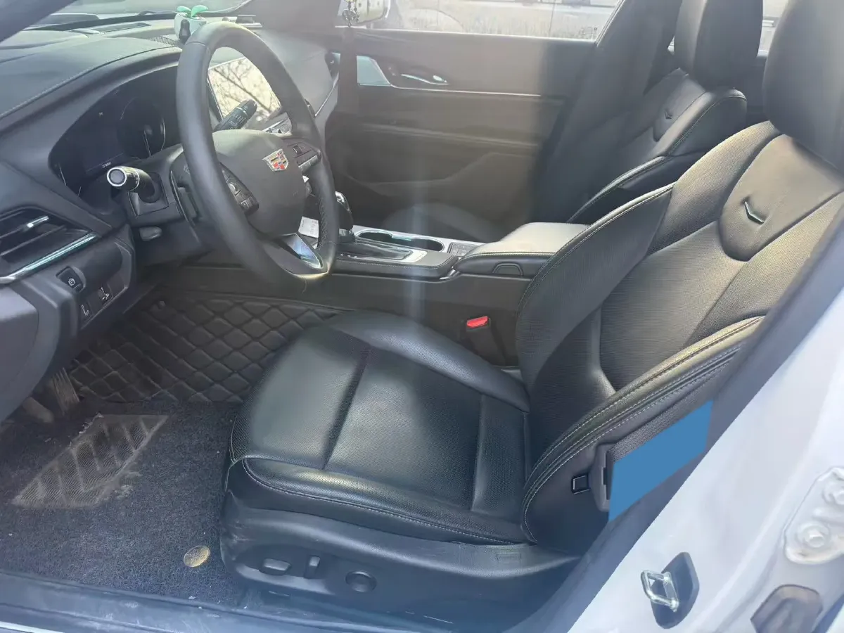 2022 Cadillac CT4 2.0T 237HP L4 8AT,autocango,china used car exporter,china ev exporter,chinese used car exporter,chinese used ev exporter
