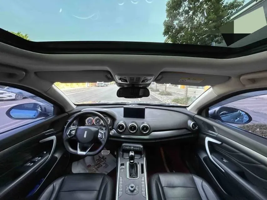 2017 WEY VV7 2.0T 234HP L4 7DCT,autocango,china used car exporter,china ev exporter,chinese used car exporter,chinese used ev exporter