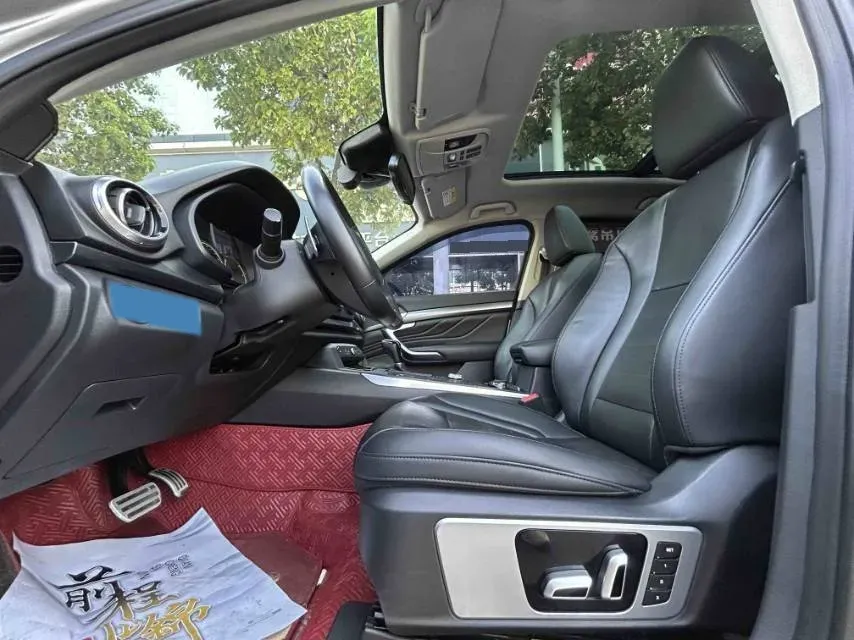 2017 WEY VV7 2.0T 234HP L4 7DCT,autocango,china used car exporter,china ev exporter,chinese used car exporter,chinese used ev exporter