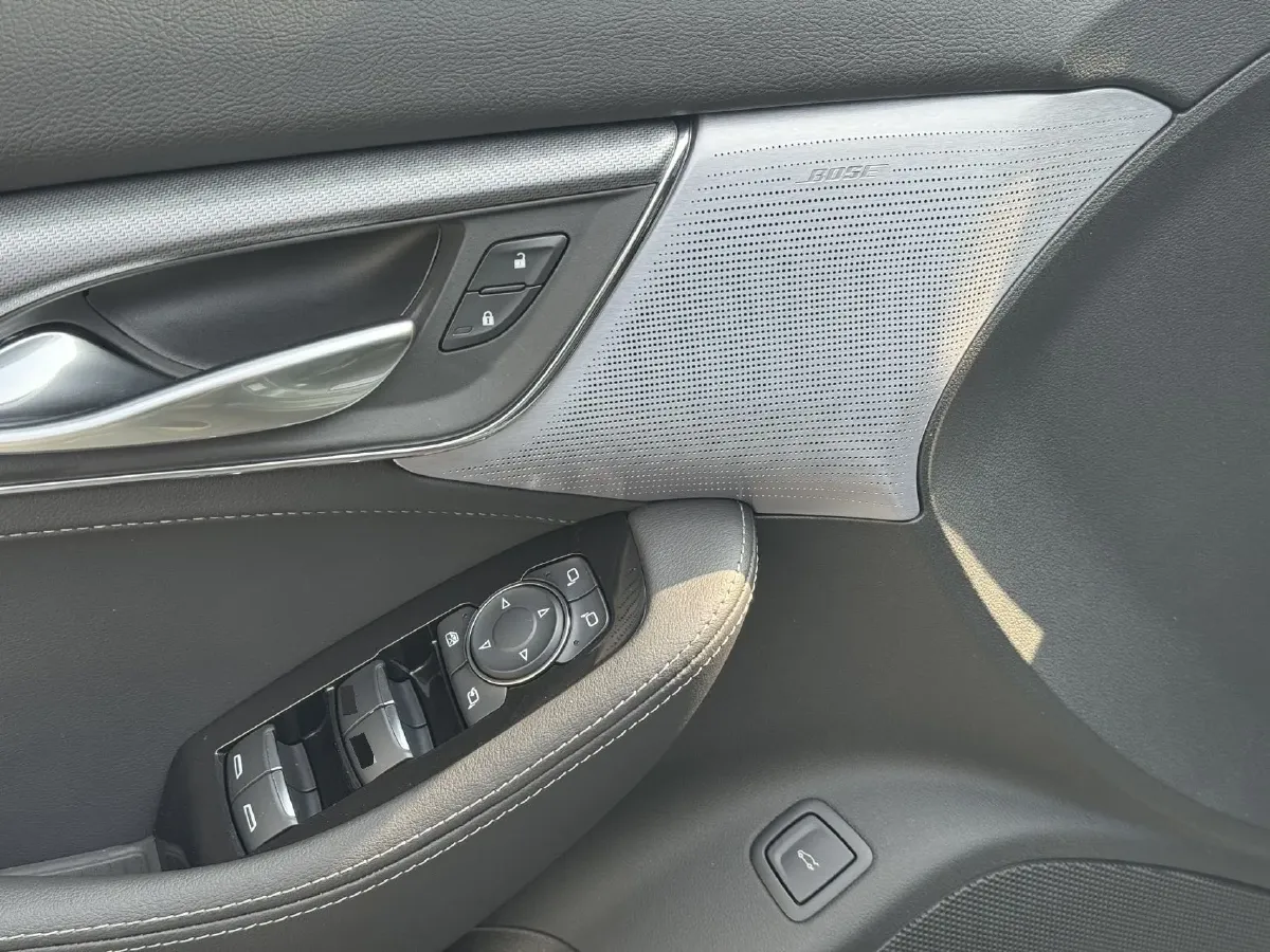 2023 Cadillac CT5 2.0T 237HP L4 10AT,autocango,china used car exporter,china ev exporter,chinese used car exporter,chinese used ev exporter