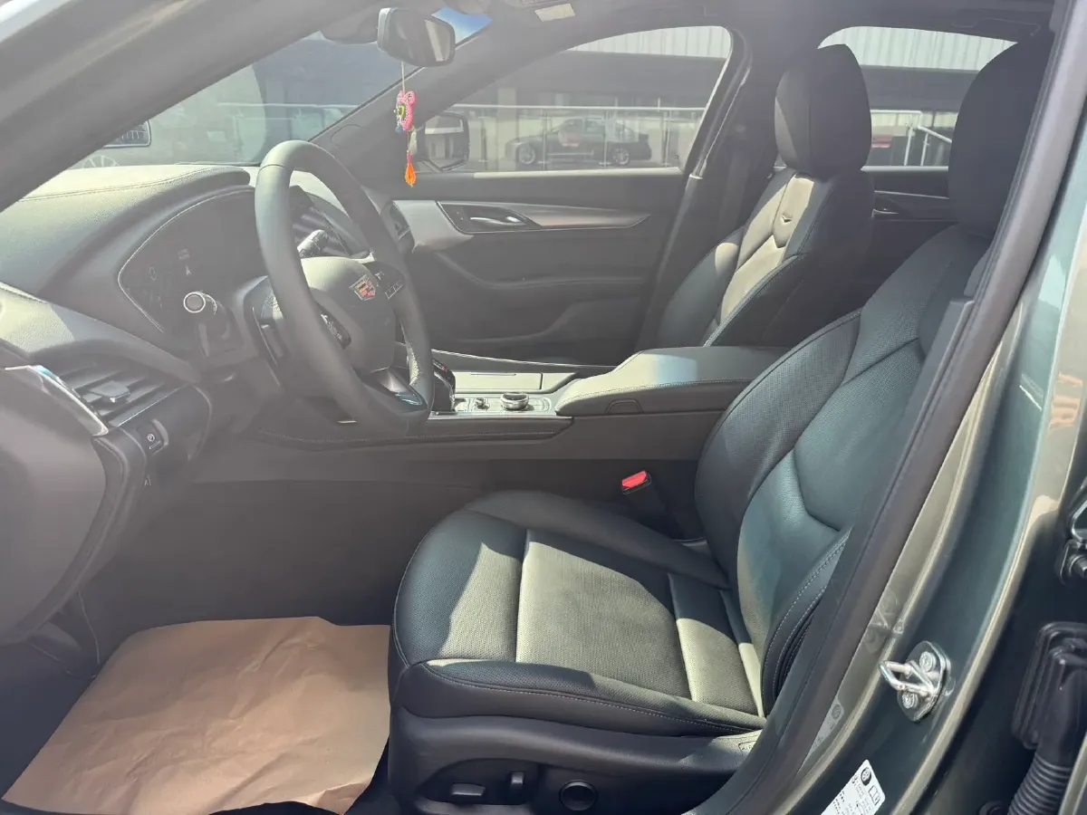 2023 Cadillac CT5 2.0T 237HP L4 10AT,autocango,china used car exporter,china ev exporter,chinese used car exporter,chinese used ev exporter