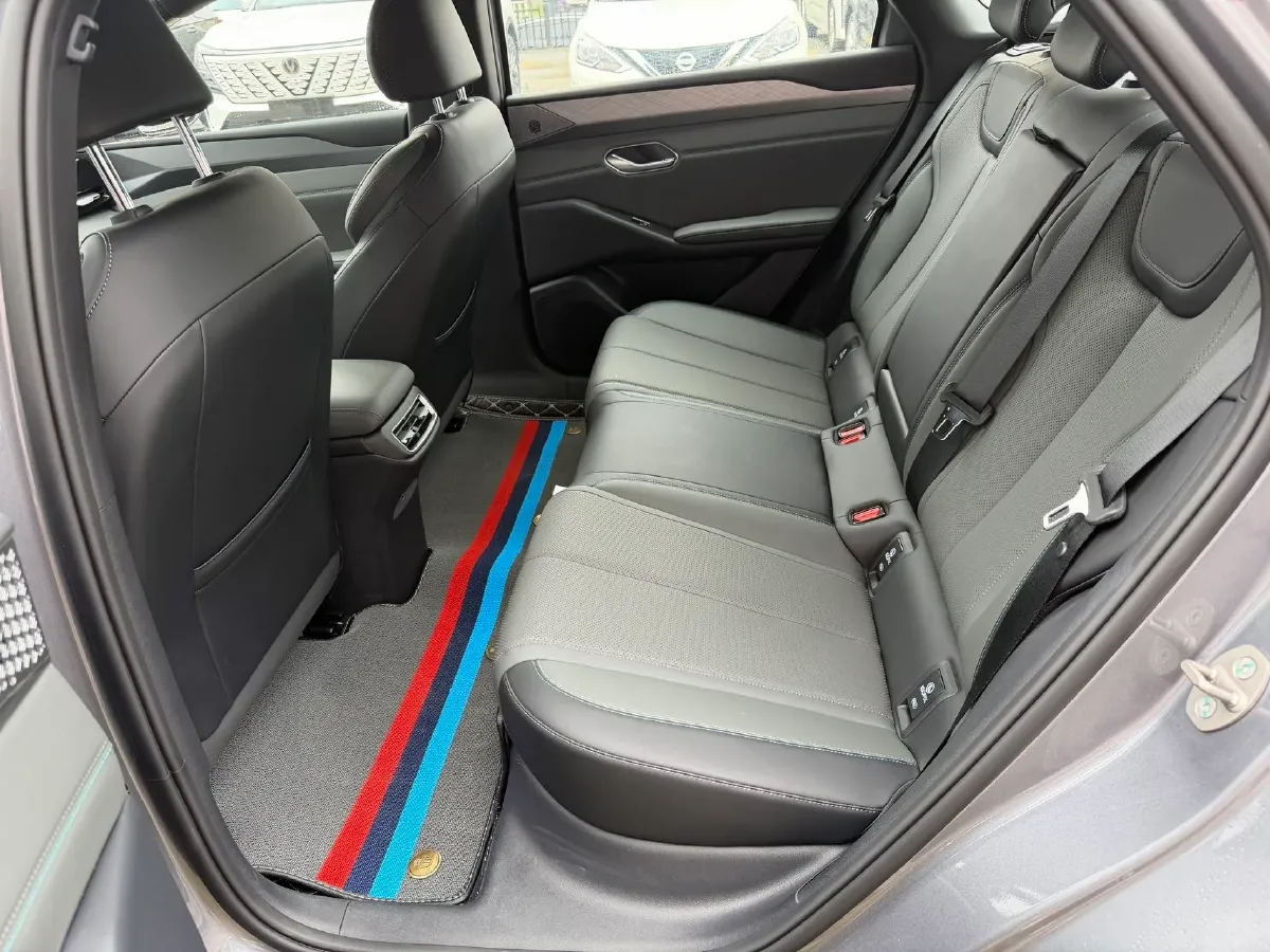 2025 BYD QinL BEV,autocango,china used car exporter,china ev exporter,chinese used car exporter,chinese used ev exporter