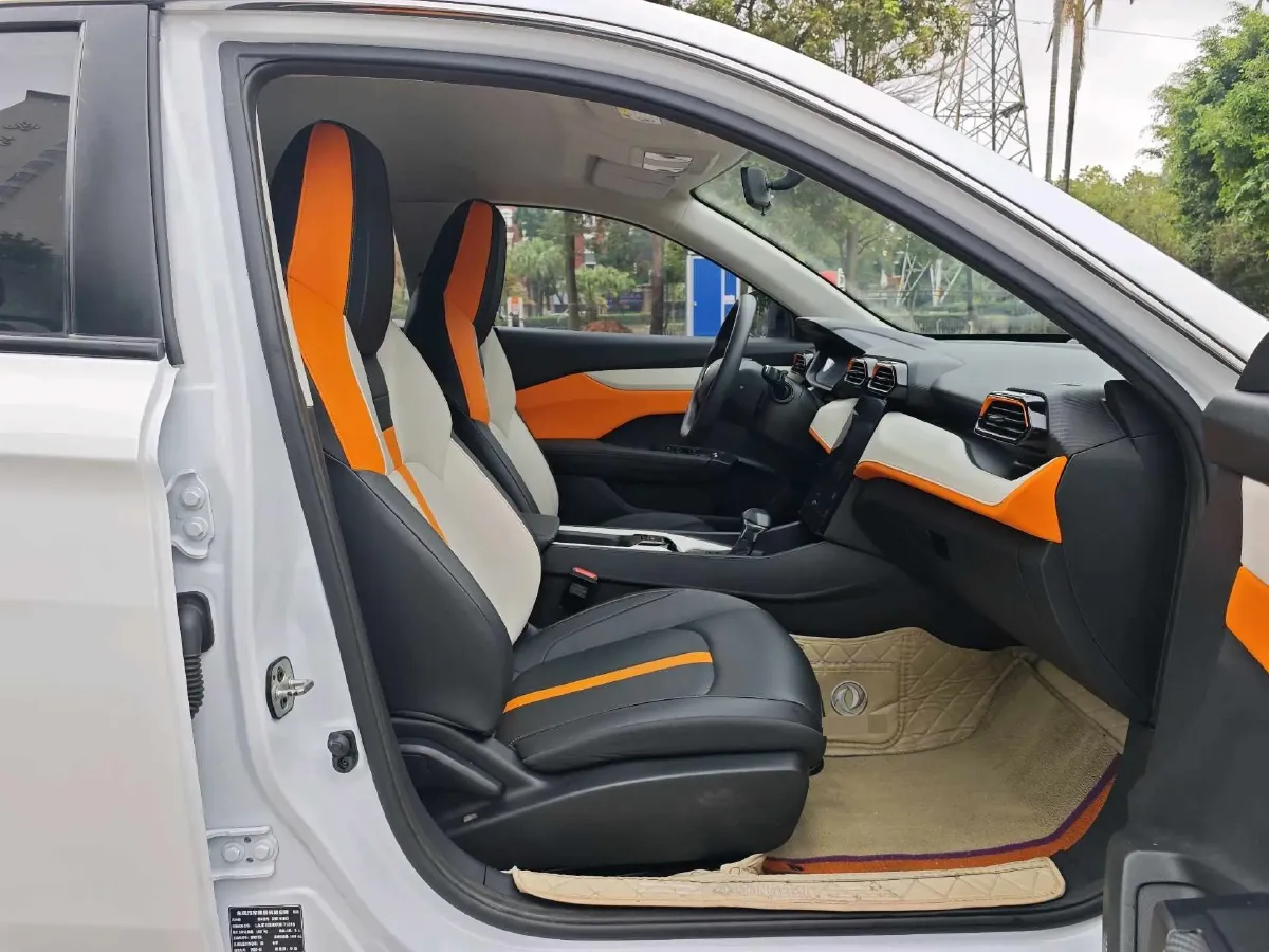 2023 DongFeng Aeolus YiXuan 1.5L 125HP L4 6DCT,autocango,china used car exporter,china ev exporter,chinese used car exporter,chinese used ev exporter