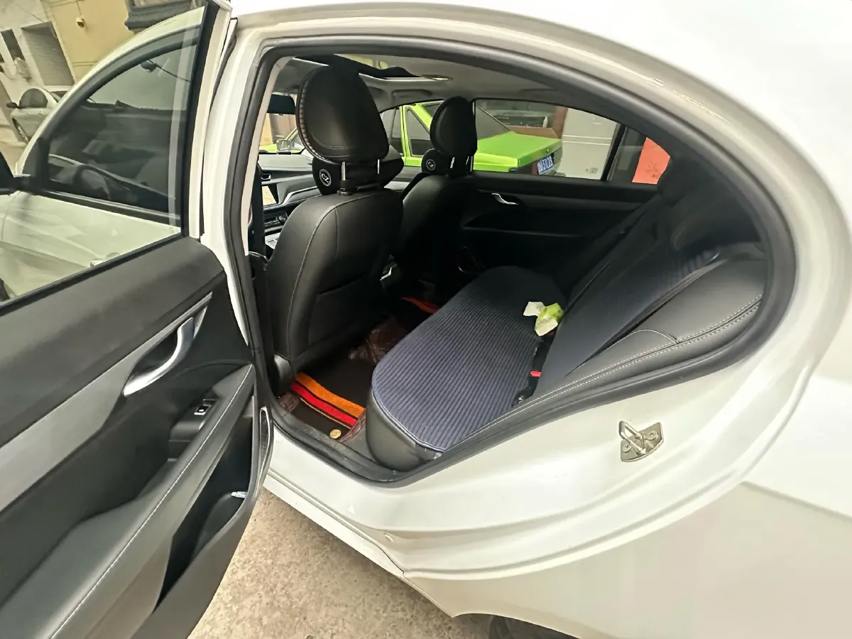 2021 Geely Coolray 1.4T 141HP L4 6MT,autocango,china used car exporter,china ev exporter,chinese used car exporter,chinese used ev exporter