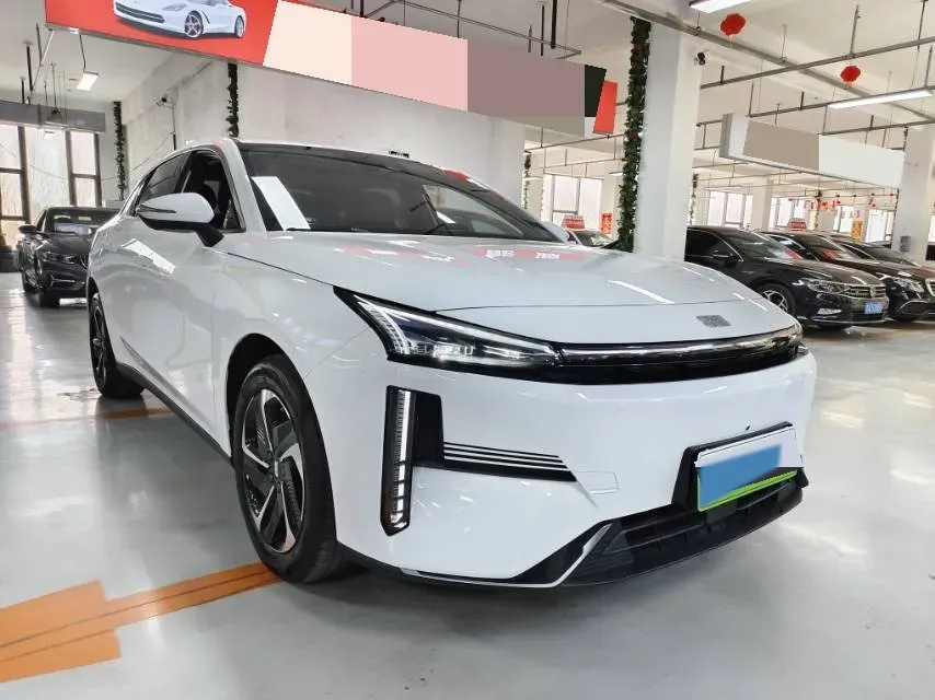 2024 Geely Galaxy L6 1.5T 163HP L4 3DHT PHEV,autocango,china used car exporter,china ev exporter,chinese used car exporter,chinese used ev exporter