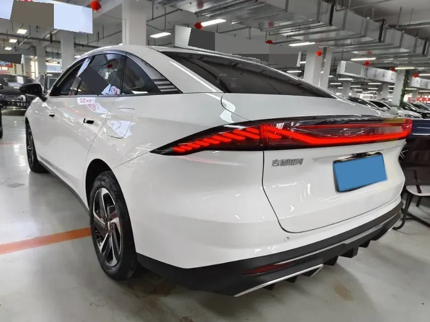 2024 Geely Galaxy L6 1.5T 163HP L4 3DHT PHEV,autocango,china used car exporter,china ev exporter,chinese used car exporter,chinese used ev exporter