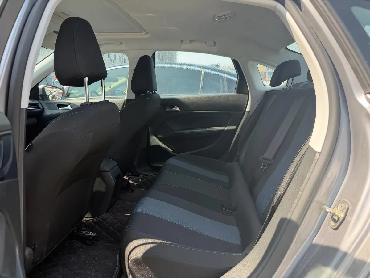 2016 Peugeot 308 1.6L 117HP L4 6AT,autocango,china used car exporter,china ev exporter,chinese used car exporter,chinese used ev exporter