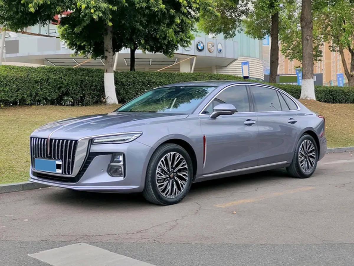 2023 HongQi H5 2.0T 224HP L4 8AT,autocango,china used car exporter,china ev exporter,chinese used car exporter,chinese used ev exporter