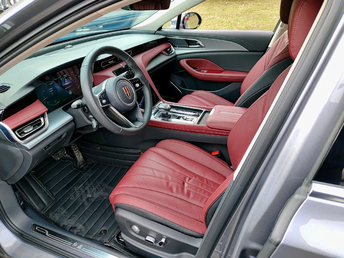 2023 HongQi H5 2.0T 224HP L4 8AT,autocango,china used car exporter,china ev exporter,chinese used car exporter,chinese used ev exporter