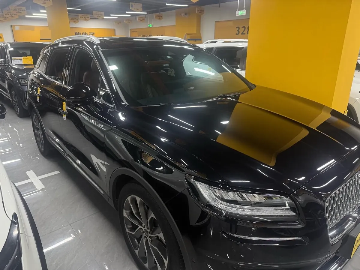 2021 Lincoln Nautilus 2.0T 245HP L4 8AT,autocango,china used car exporter,china ev exporter,chinese used car exporter,chinese used ev exporter