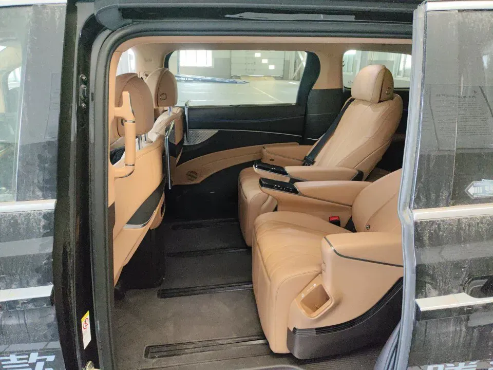 2025 Denza D9 1.5T 156HP L4 E-CVT PHEV 40KWH,autocango,china used car exporter,china ev exporter,chinese used car exporter,chinese used ev exporter