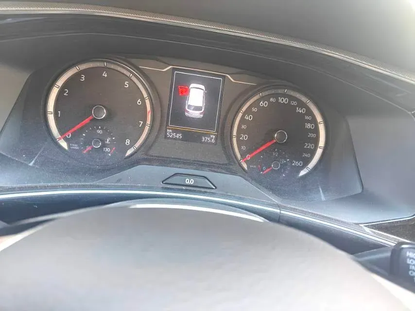 2019 Jeep Cherokee 2.0T 234HP L4 9AT,autocango,china used car exporter,china ev exporter,chinese used car exporter,chinese used ev exporter