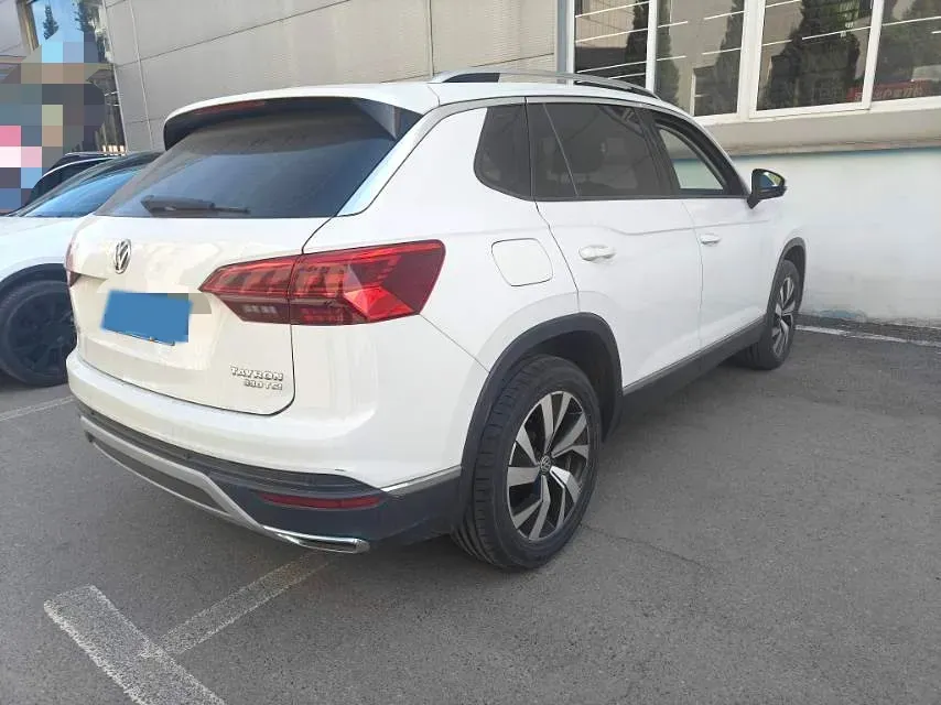 2019 Jeep Cherokee 2.0T 234HP L4 9AT,autocango,china used car exporter,china ev exporter,chinese used car exporter,chinese used ev exporter