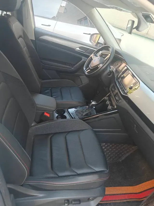 2019 Jeep Cherokee 2.0T 234HP L4 9AT,autocango,china used car exporter,china ev exporter,chinese used car exporter,chinese used ev exporter