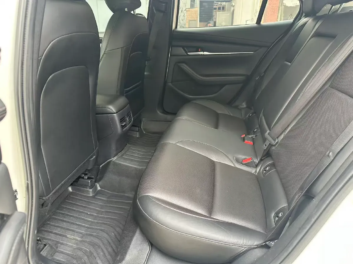 2020 Mazda 3 Axela 2.0L 158HP L4 6AT,autocango,china used car exporter,china ev exporter,chinese used car exporter,chinese used ev exporter