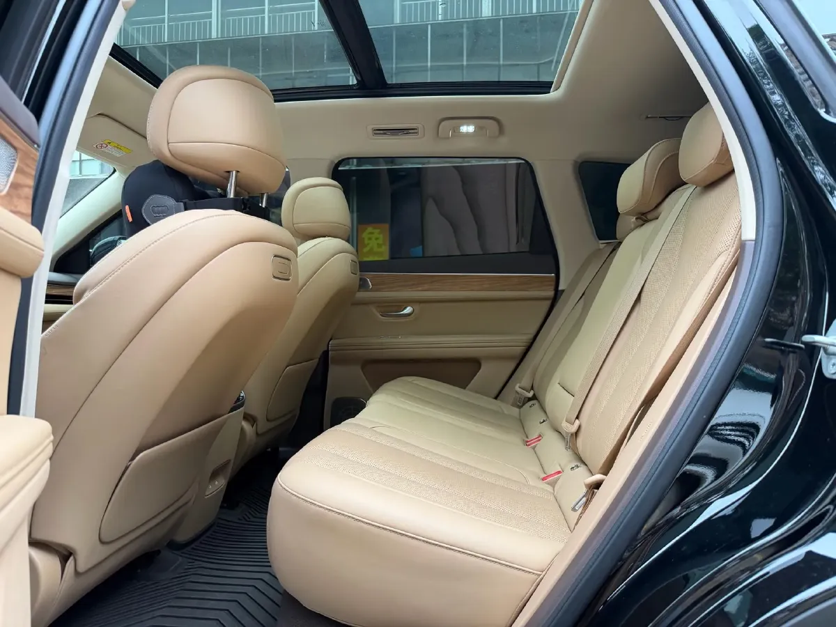 2024 AITO AITO M7 1.5T 152HP L4 REEV 40KWH,autocango,china used car exporter,china ev exporter,chinese used car exporter,chinese used ev exporter