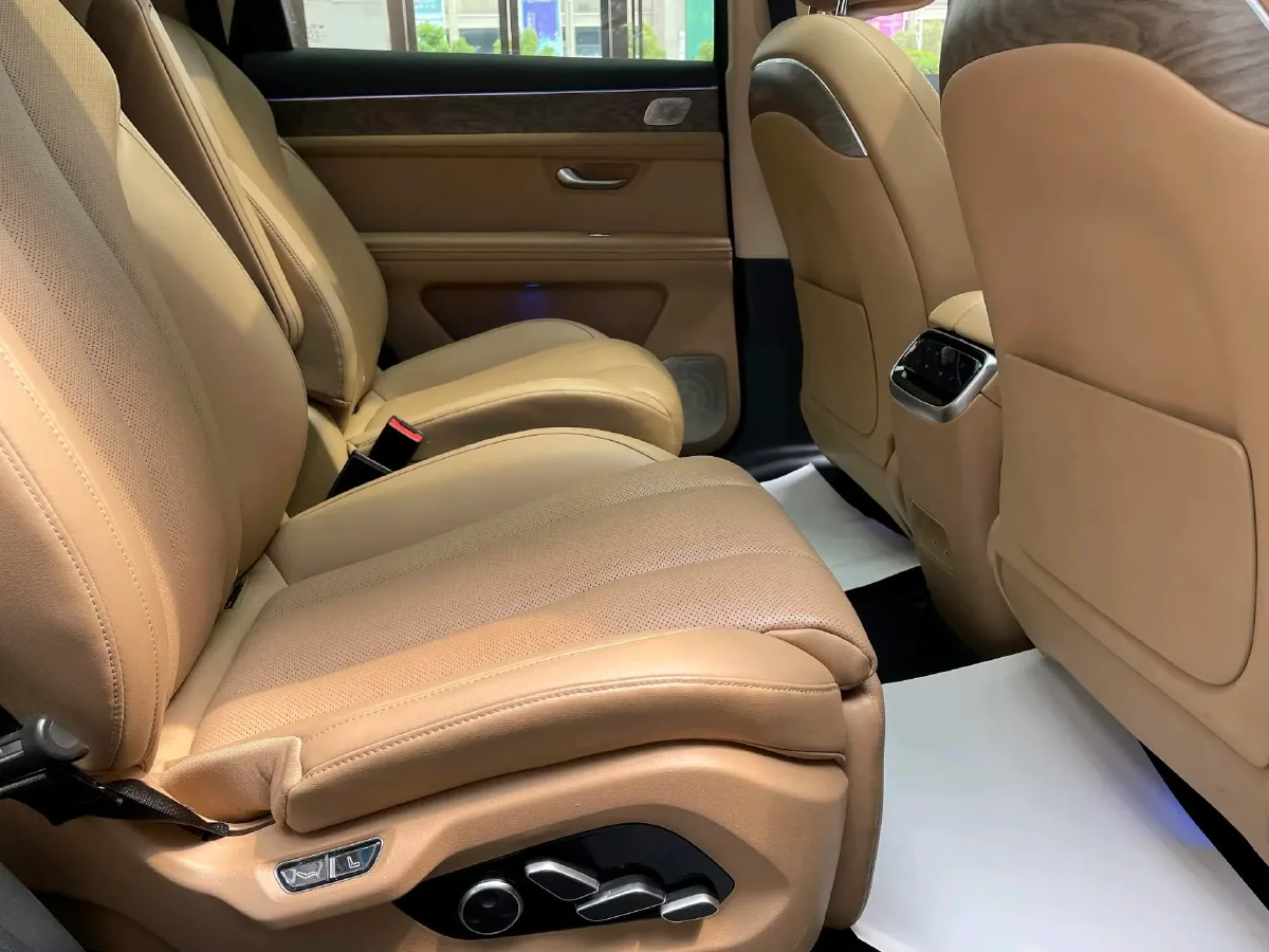 2022 Infiniti Q50L 2.0T 211HP L4 7AT,autocango,china used car exporter,china ev exporter,chinese used car exporter,chinese used ev exporter