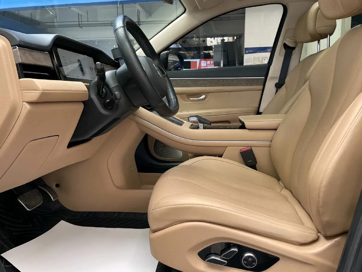 2022 Infiniti Q50L 2.0T 211HP L4 7AT,autocango,china used car exporter,china ev exporter,chinese used car exporter,chinese used ev exporter