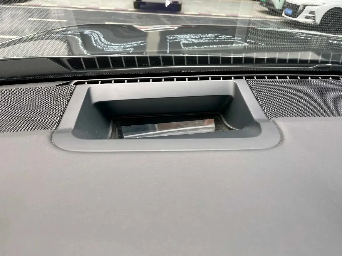 2022 Infiniti Q50L 2.0T 211HP L4 7AT,autocango,china used car exporter,china ev exporter,chinese used car exporter,chinese used ev exporter