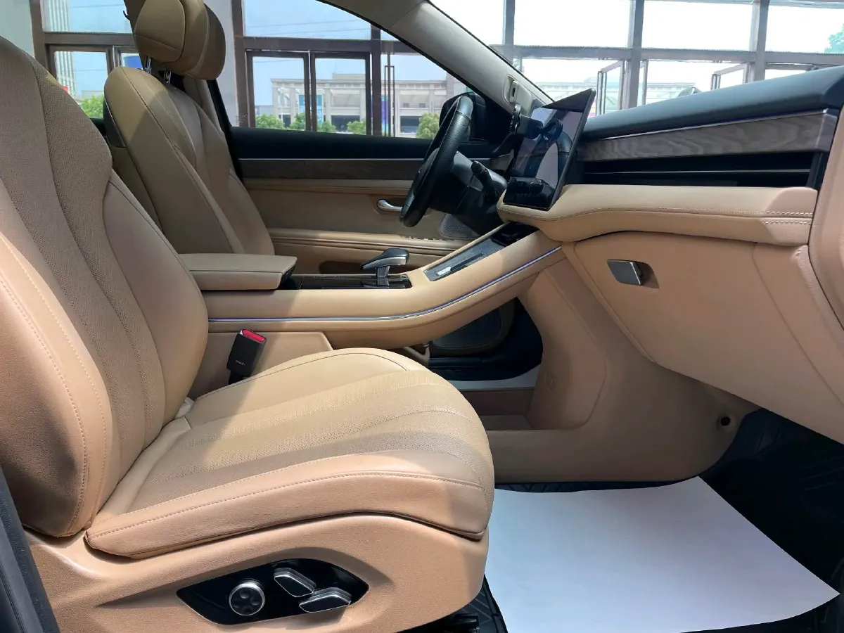 2022 Infiniti Q50L 2.0T 211HP L4 7AT,autocango,china used car exporter,china ev exporter,chinese used car exporter,chinese used ev exporter