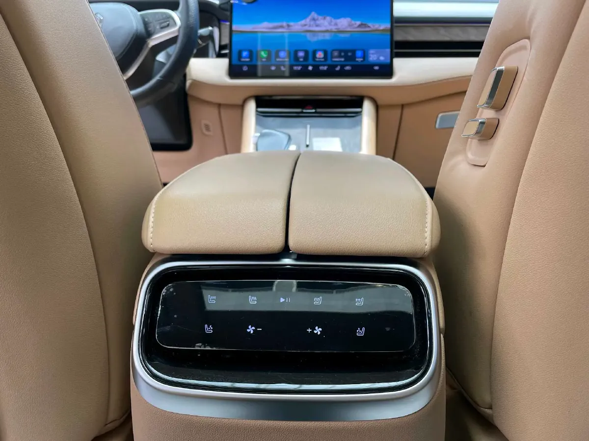 2022 Infiniti Q50L 2.0T 211HP L4 7AT,autocango,china used car exporter,china ev exporter,chinese used car exporter,chinese used ev exporter