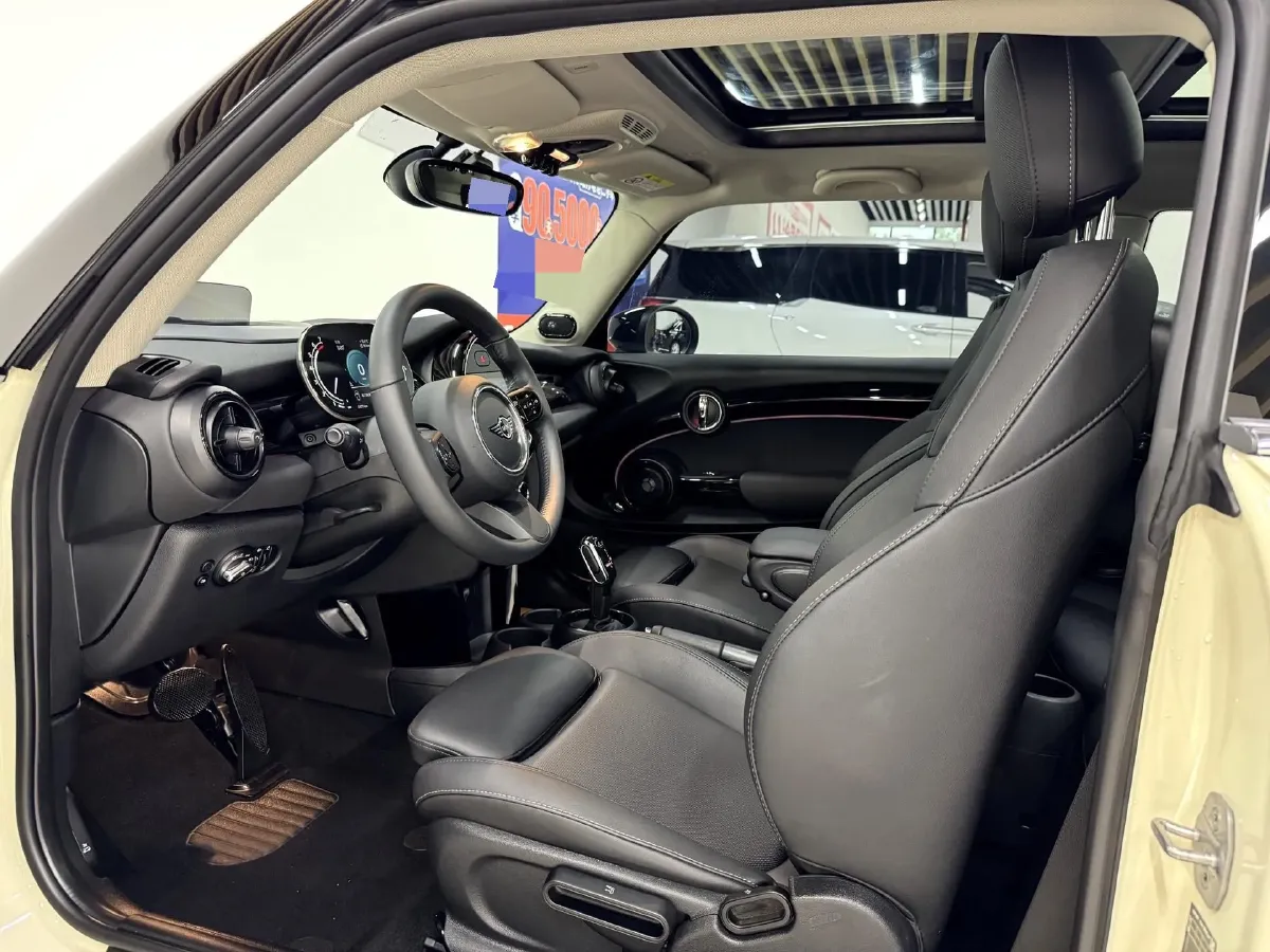 2023 MINI MINI 1.5T 136HP L3 7DCT,autocango,china used car exporter,china ev exporter,chinese used car exporter,chinese used ev exporter