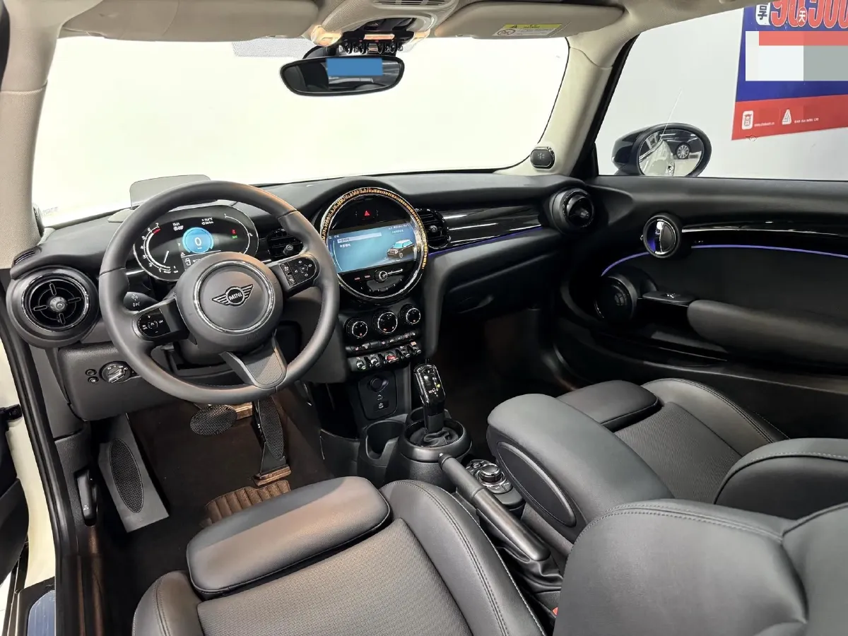 2023 MINI MINI 1.5T 136HP L3 7DCT,autocango,china used car exporter,china ev exporter,chinese used car exporter,chinese used ev exporter