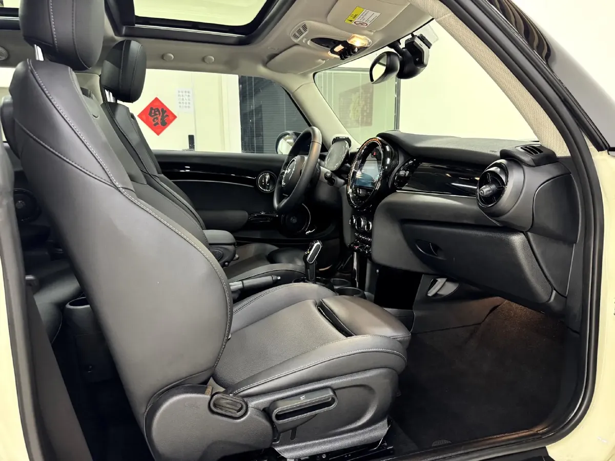 2023 MINI MINI 1.5T 136HP L3 7DCT,autocango,china used car exporter,china ev exporter,chinese used car exporter,chinese used ev exporter