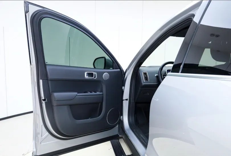 2022 Li L9 Range Extended 154HP REEV 42.6KWH,autocango,china used car exporter,china ev exporter,chinese used car exporter,chinese used ev exporter