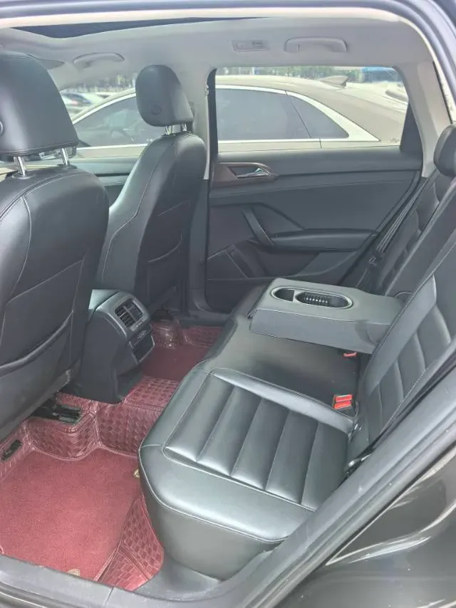 2020 Volkswagen Tharu 1.4T 150HP L4 7DCT,autocango,china used car exporter,china ev exporter,chinese used car exporter,chinese used ev exporter