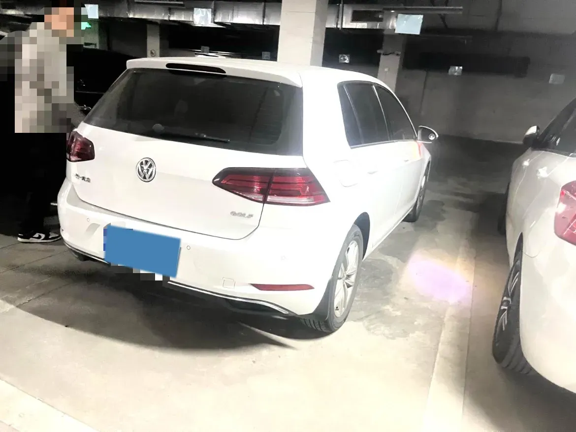 2018 Volkswagen Golf 1.6L 110HP L4 6AT,autocango,china used car exporter,china ev exporter,chinese used car exporter,chinese used ev exporter