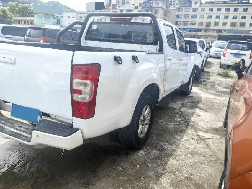 2022 Isuzu RE-MAX Jim 2.8T 120HP L4 5MT,autocango,china used car exporter,china ev exporter,chinese used car exporter,chinese used ev exporter