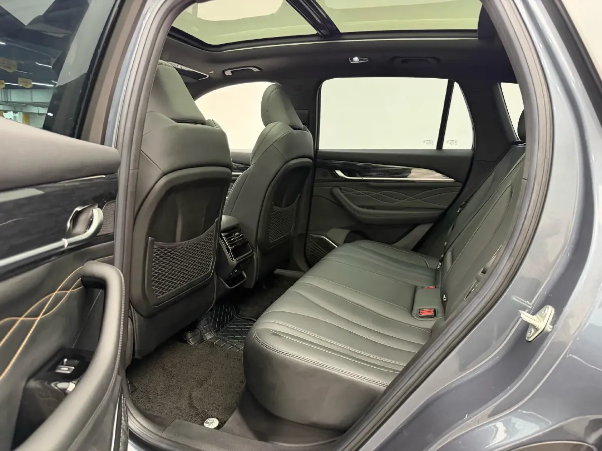 2024 Geely Monjaro 2.0T 218HP L4 7DCT,autocango,china used car exporter,china ev exporter,chinese used car exporter,chinese used ev exporter