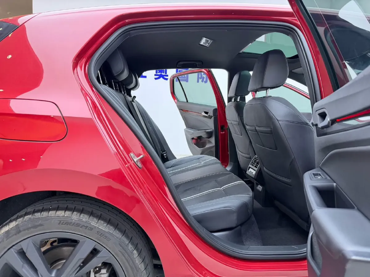 2021 Volkswagen Golf 1.4T 150HP L4 7DCT,autocango,china used car exporter,china ev exporter,chinese used car exporter,chinese used ev exporter