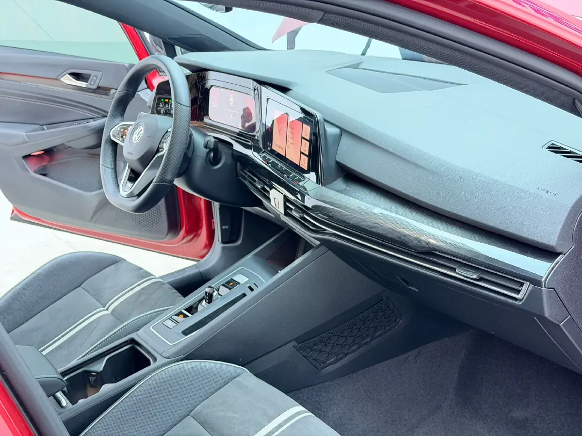 2021 Volkswagen Golf 1.4T 150HP L4 7DCT,autocango,china used car exporter,china ev exporter,chinese used car exporter,chinese used ev exporter