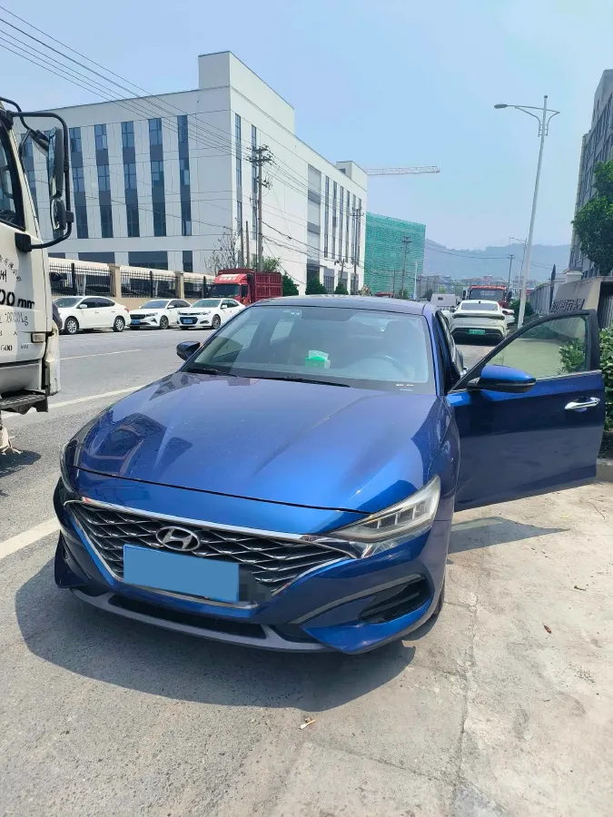 2019 Hyundai La Festa 1.6T 190HP L4 7DCT,autocango,china used car exporter,china ev exporter,chinese used car exporter,chinese used ev exporter