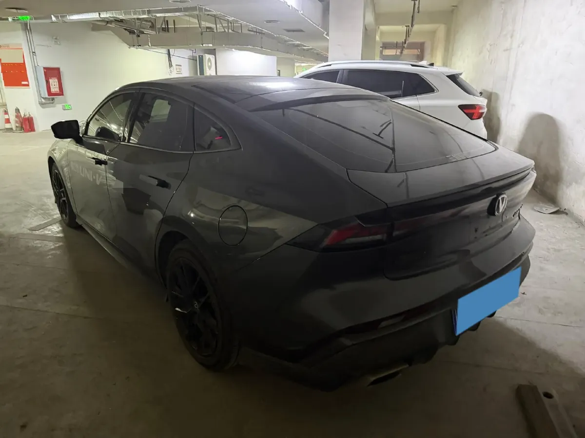 2024 ChangAn UNI-V 1.5T 188HP L4 7DCT,autocango,china used car exporter,china ev exporter,chinese used car exporter,chinese used ev exporter