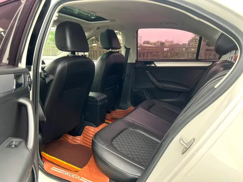 2019 SWM G01 1.5T 156HP L4 6MT,autocango,china used car exporter,china ev exporter,chinese used car exporter,chinese used ev exporter