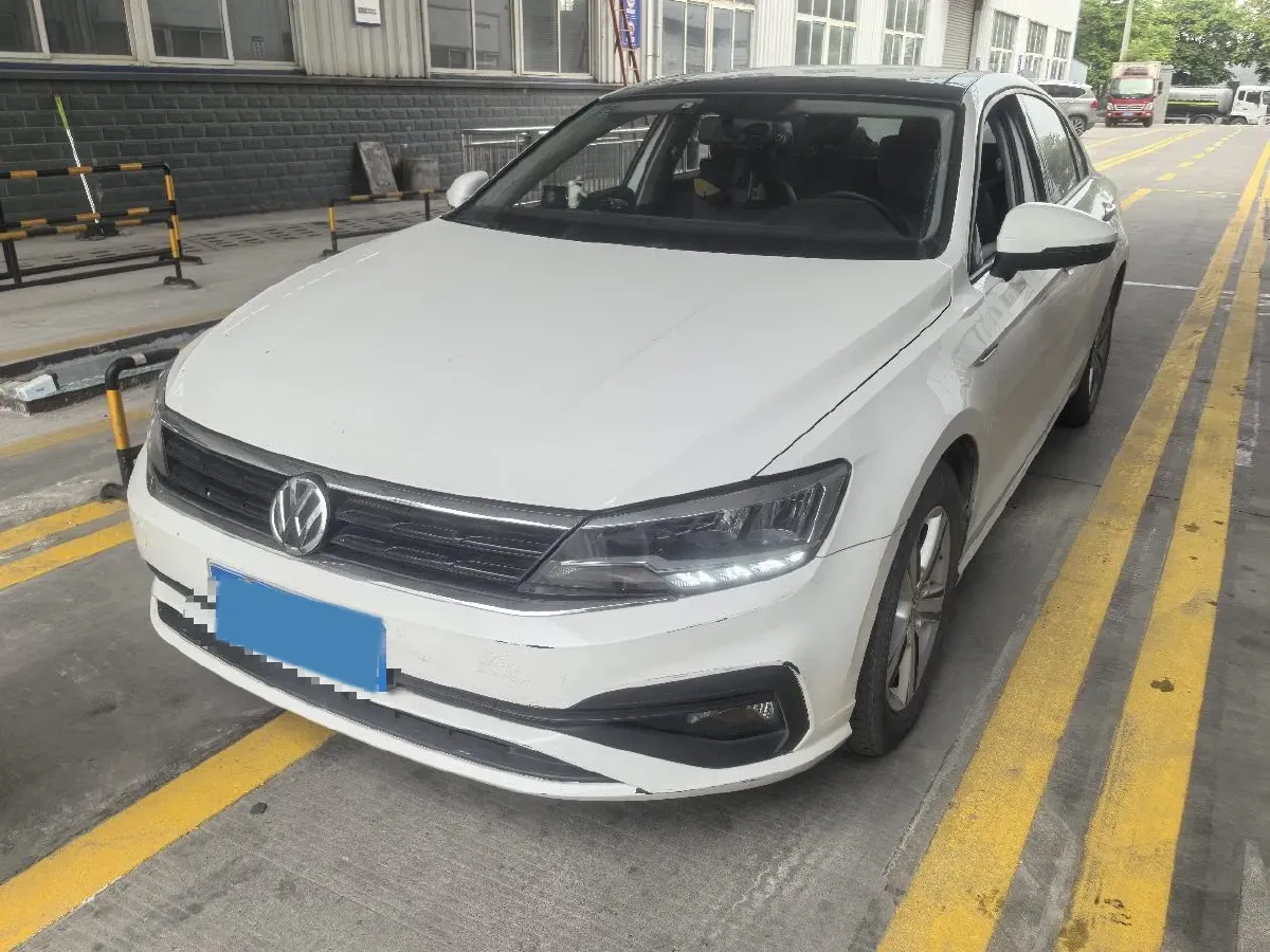 2019 Volkswagen T-Cross 1.4T 150HP L4 7DCT,autocango,china used car exporter,china ev exporter,chinese used car exporter,chinese used ev exporter