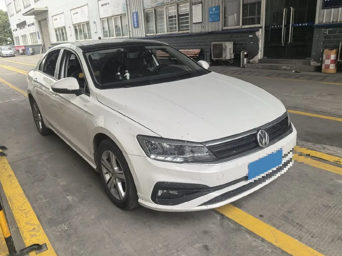 2019 Volkswagen T-Cross 1.4T 150HP L4 7DCT,autocango,china used car exporter,china ev exporter,chinese used car exporter,chinese used ev exporter