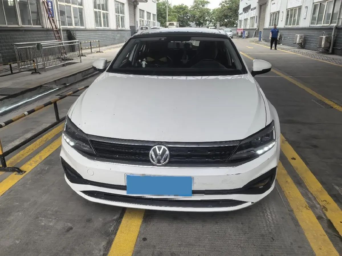 2019 Volkswagen T-Cross 1.4T 150HP L4 7DCT,autocango,china used car exporter,china ev exporter,chinese used car exporter,chinese used ev exporter