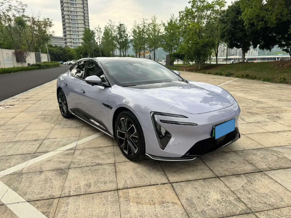 2025 Avatr 06 REEV 156HP REEV,autocango,china used car exporter,china ev exporter,chinese used car exporter,chinese used ev exporter