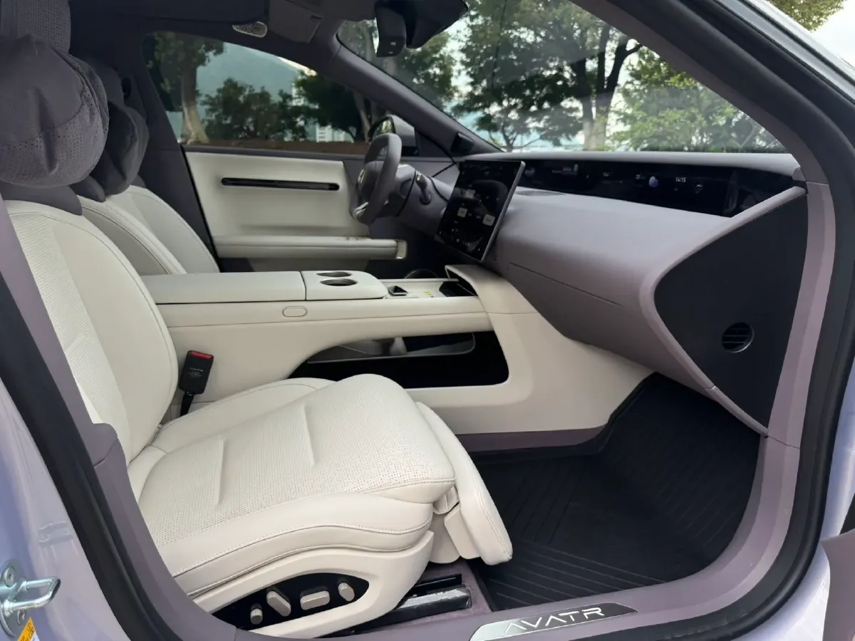 2025 Avatr 06 REEV 156HP REEV,autocango,china used car exporter,china ev exporter,chinese used car exporter,chinese used ev exporter