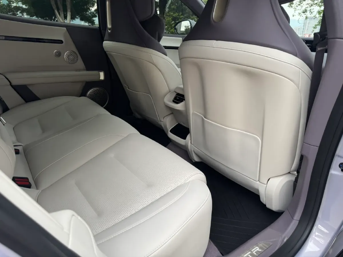 2025 Avatr 06 REEV 156HP REEV,autocango,china used car exporter,china ev exporter,chinese used car exporter,chinese used ev exporter