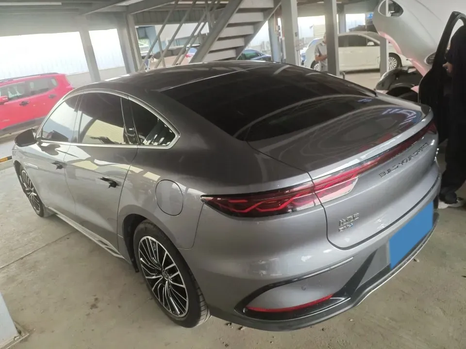 2022 Volkswagen Tiguan L 2.0T 186HP L4 7DCT,autocango,china used car exporter,china ev exporter,chinese used car exporter,chinese used ev exporter