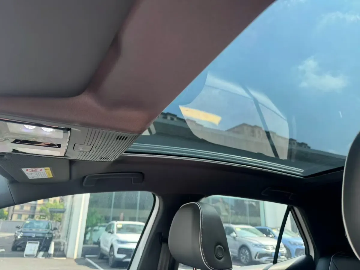 2024 Volkswagen ID.3 BEV 52.8KWH,autocango,china used car exporter,china ev exporter,chinese used car exporter,chinese used ev exporter