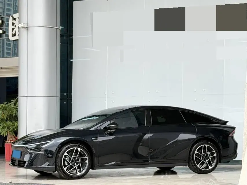 2024 Xpeng P7+ BEV 60.7KWH,autocango,china used car exporter,china ev exporter,chinese used car exporter,chinese used ev exporter