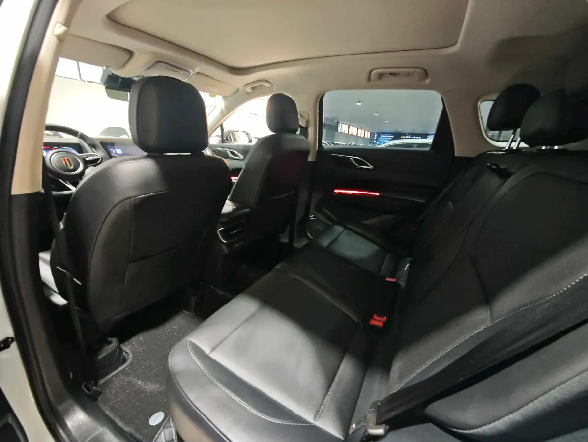 2025 HongQi HS3 1.5T 150HP L4 1DHT PHEV,autocango,china used car exporter,china ev exporter,chinese used car exporter,chinese used ev exporter